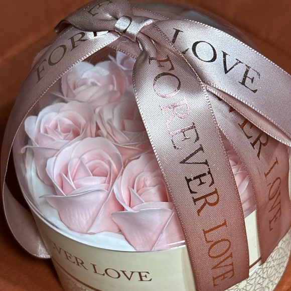 New Gold Plated Sterling Silver Four Leaf Clover Bracelet With Flower Box - Picture 9 of 9